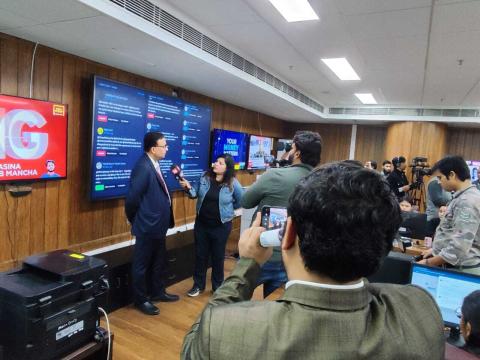 यात्री-केंद्रित गवर्नेंस को और मज़बूत करने के लिए, नागरिक उड्डयन मंत्रालय ने नई दिल्ली के उड़ान भवन में एक स्थायी 24×7 पैसेंजर असिस्टेंस कंट्रोल रूम (PACR) बनाया है।