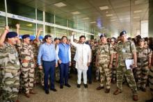 माननीय नागरिक विमानन श्री राम मोहन नायडू ने जम्मू हवाई अड्डे के समग्र परिचालन की समीक्षा की - यात्री सुविधाओं से लेकर बुनियादी ढांचे की प्रगति तक।